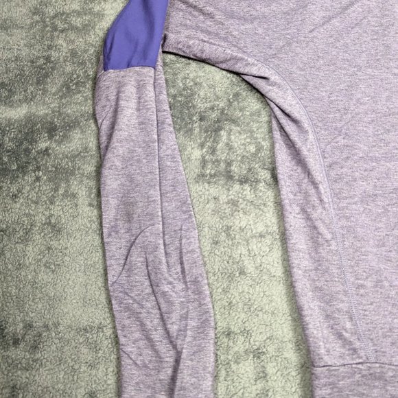 Nike Shirt Womens Medium Purple Long Sleeve DriFit Oversize Athletic Outdoor Tee - Picture 3 of 16